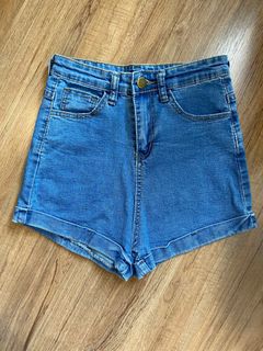 (Category: ) located in . Submitted by natalielimm (Listing ID 1207034626, Image 1). Description: .