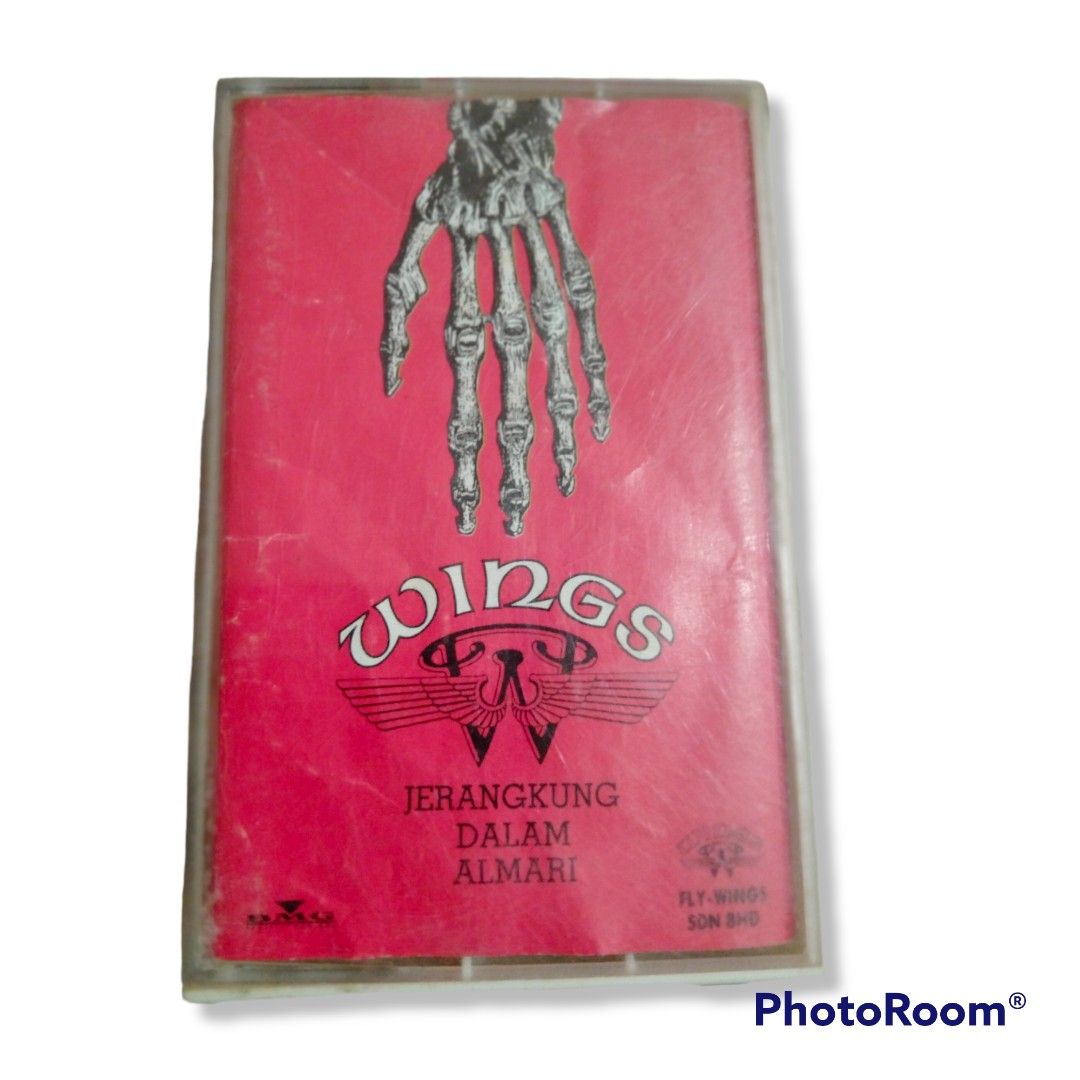 Kaset Wings album Jerangkung dalam almari 1991, Hobbies & Toys, Music