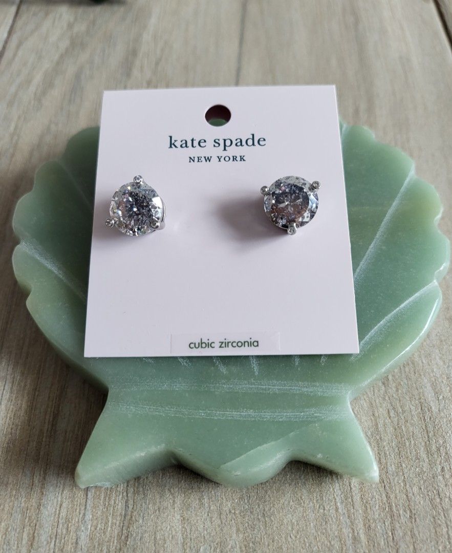 Kate spade stud earrings silver or black, Women's Fashion, Jewelry &  Organisers, Earrings on Carousell