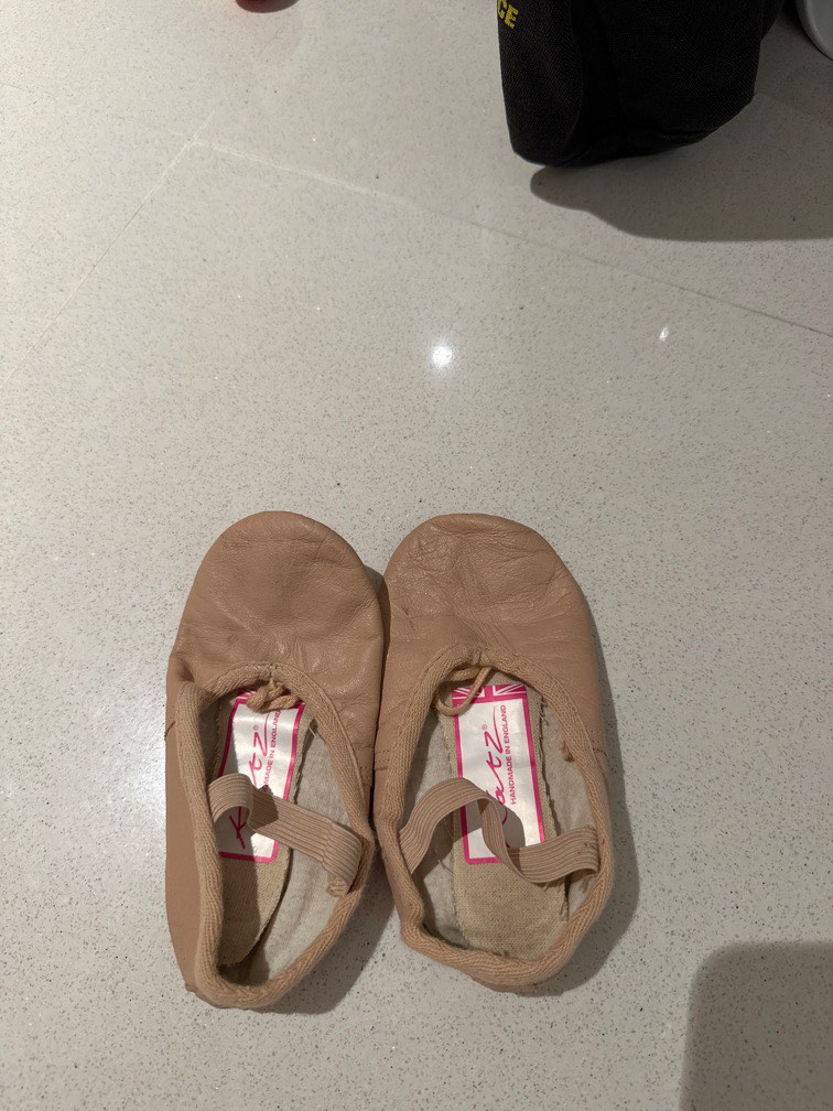 Katz ballet shoes, Babies & Kids, Babies & Kids Fashion on Carousell