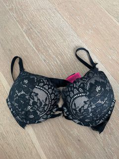(Category: ) located in . Submitted by tze214 (Listing ID 1206964759, Image 1). Description: .