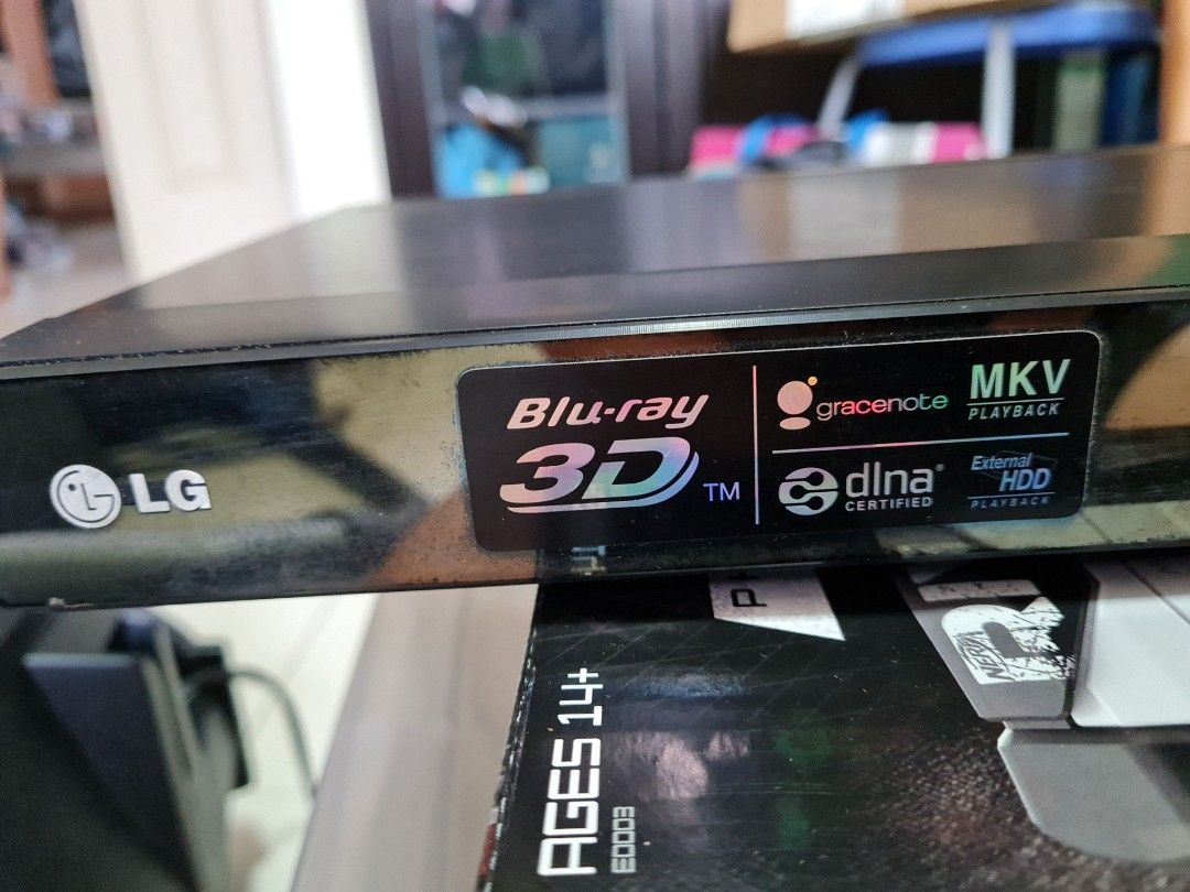 LG BLUE RAY 3D DVD PLAYER BX580, TV & Home Appliances, TV