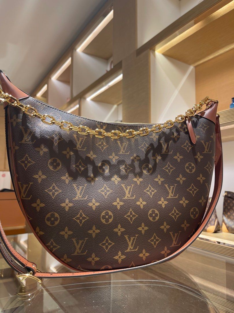 職場女生的時髦愛：Louis Vuitton Loop Hobo 半月形包，鬆垮慵懶美！ - POPBEE