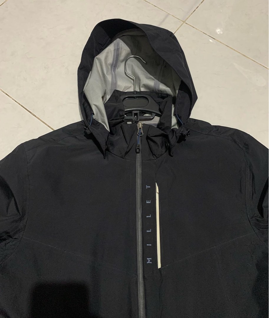 Millet Mountain By Experience Outdoor Jacket, Fesyen Pria, Pakaian