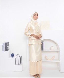 (Category: ) located in . Submitted by Sahera__ (Listing ID 1205747582, Image 1). Description: .