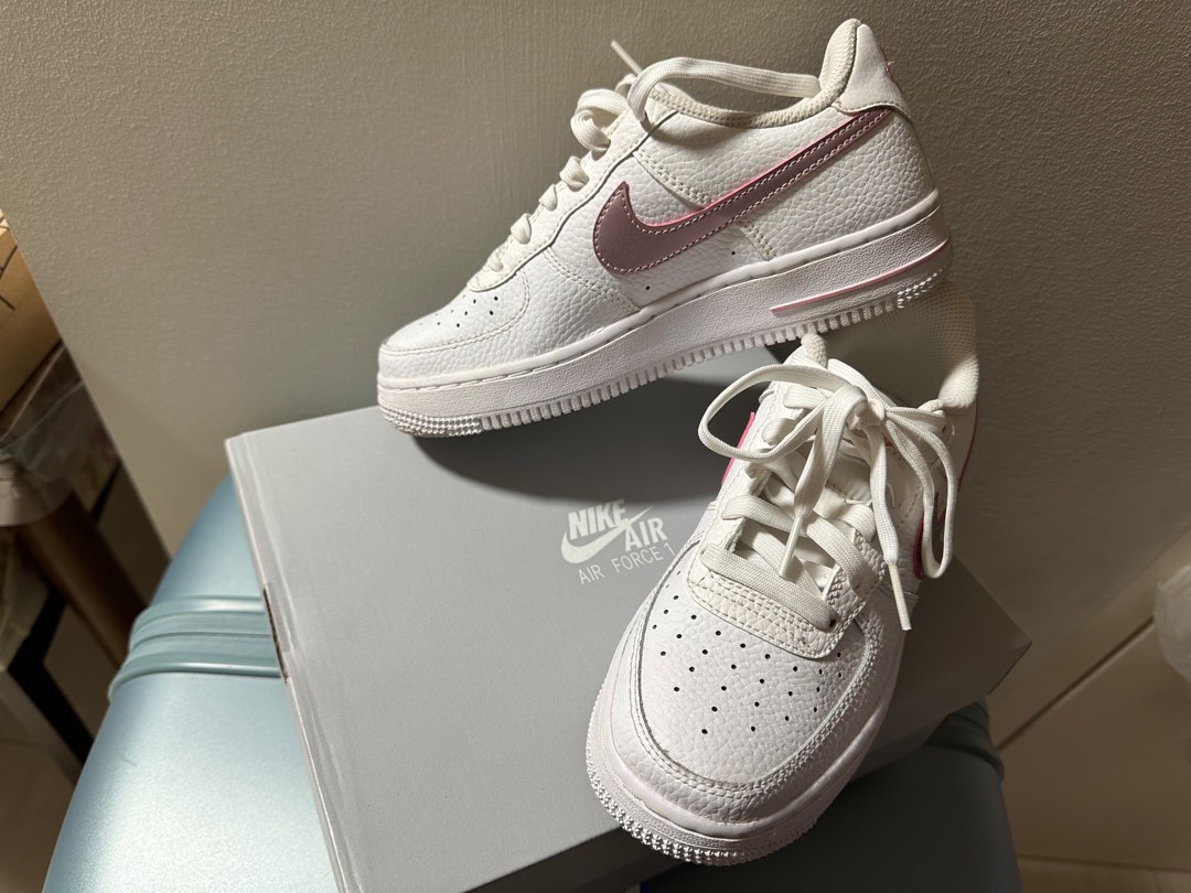 Nike air online force white pink