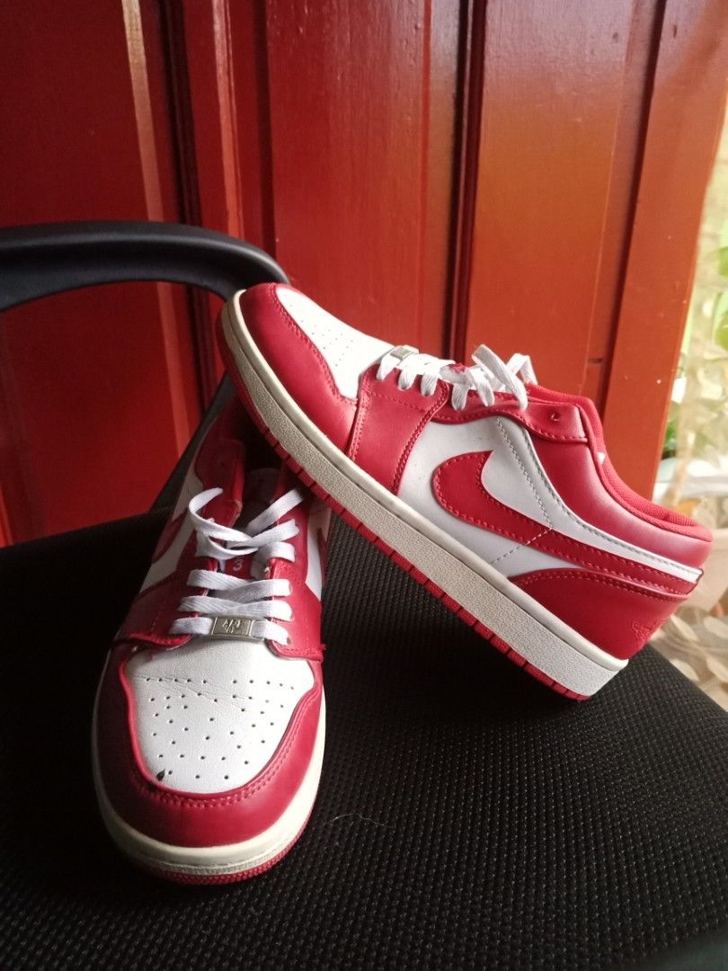 low cut black and white jordans