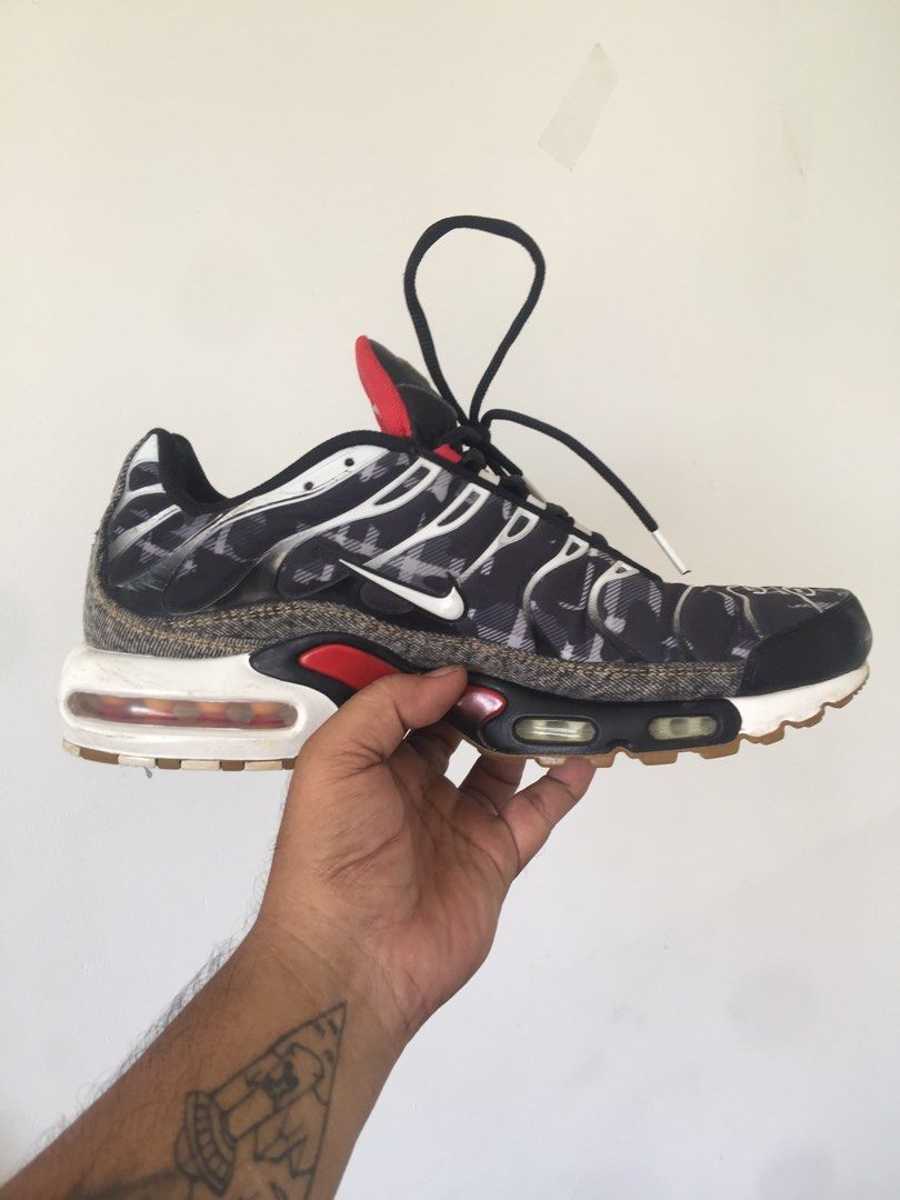 Plaid nike deals tn