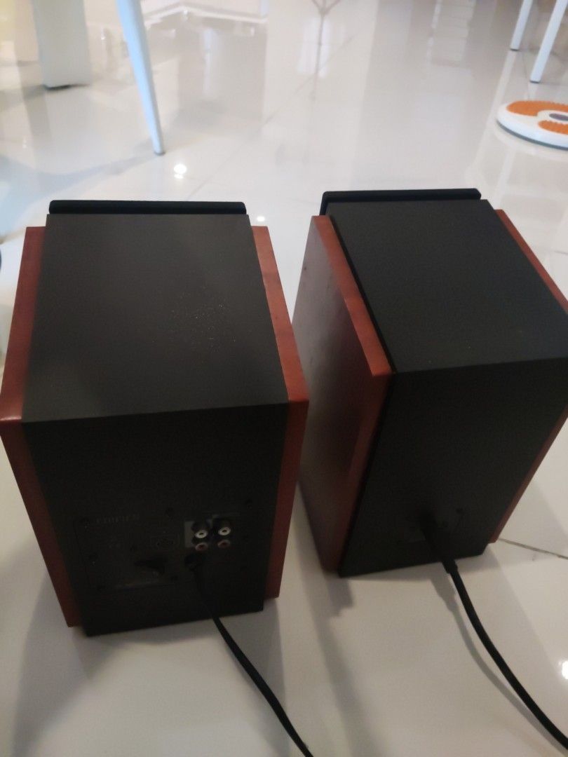 (Not working) Edifier R1700BT bookshelf studio speaker, Audio