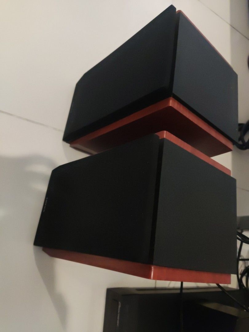 (Not working) Edifier R1700BT bookshelf studio speaker, Audio