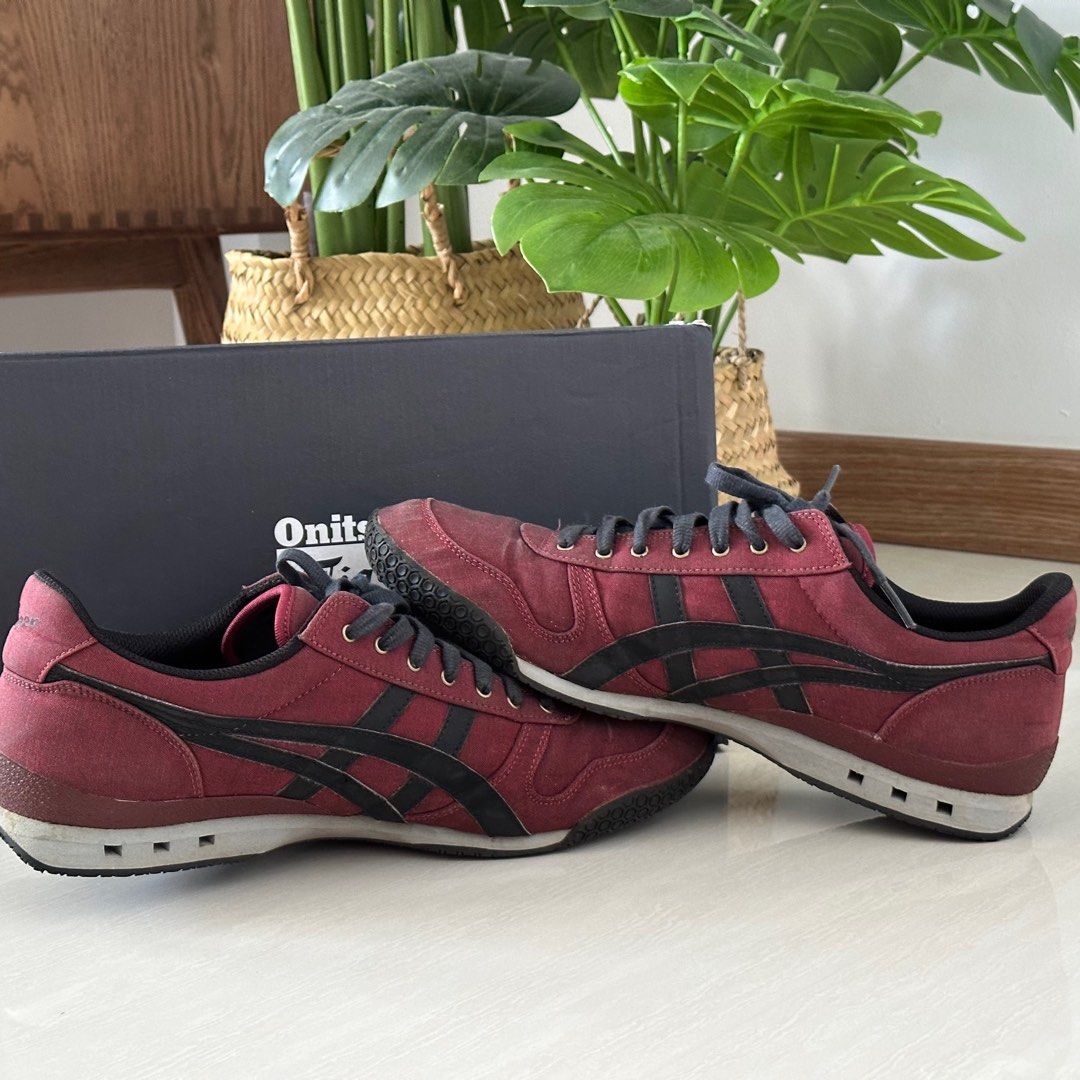 Onitsuka Tiger Ultimate 81 Maroon Black US10 EU44