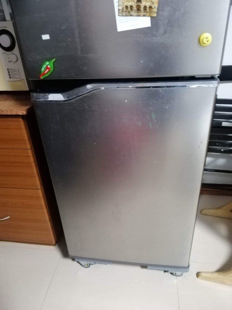 Panasonic Refrigerator inverter 7.6 (Category: Refrigerators and Freezers) located in Manila. Submitted by docOBdeclutters (Listing ID 1207143143, Image 2). Description: ‼️read first‼️ Bought this 2018 No issues Well maintained . (Last pic showing a recently cleaned fridge) Its like buying it good as new but a very lesser price. Tipid! 7.6 cu. Ft Powerful motor (quickfreezing) Semi automatic defrost system Still under warranty. Negotiable Helps y