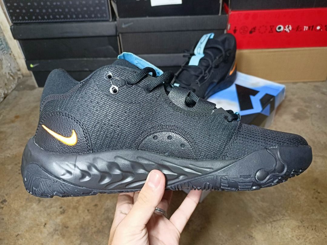 PG6 Black Metallic Gold, Men's Fashion, Footwear, Sneakers on Carousell