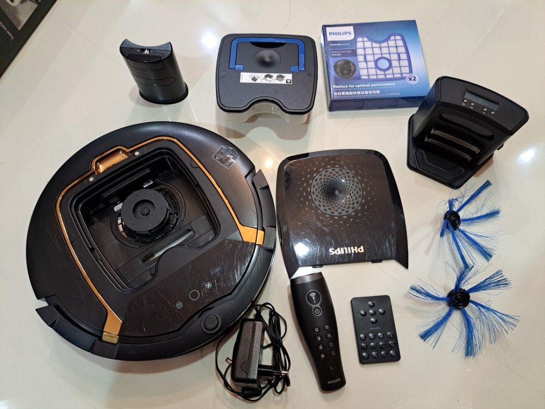 Philips robotic vacuum cleaner, TV & Home Appliances, Vacuum Cleaner