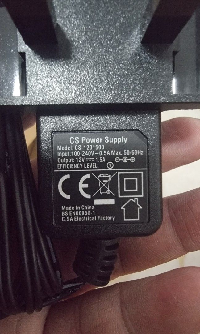 Power socket (Category: Cables & Adaptors) located in Singapore. Submitted by jonrichsupra (Listing ID 1207035702, Image 2). Description: $2 self collect.