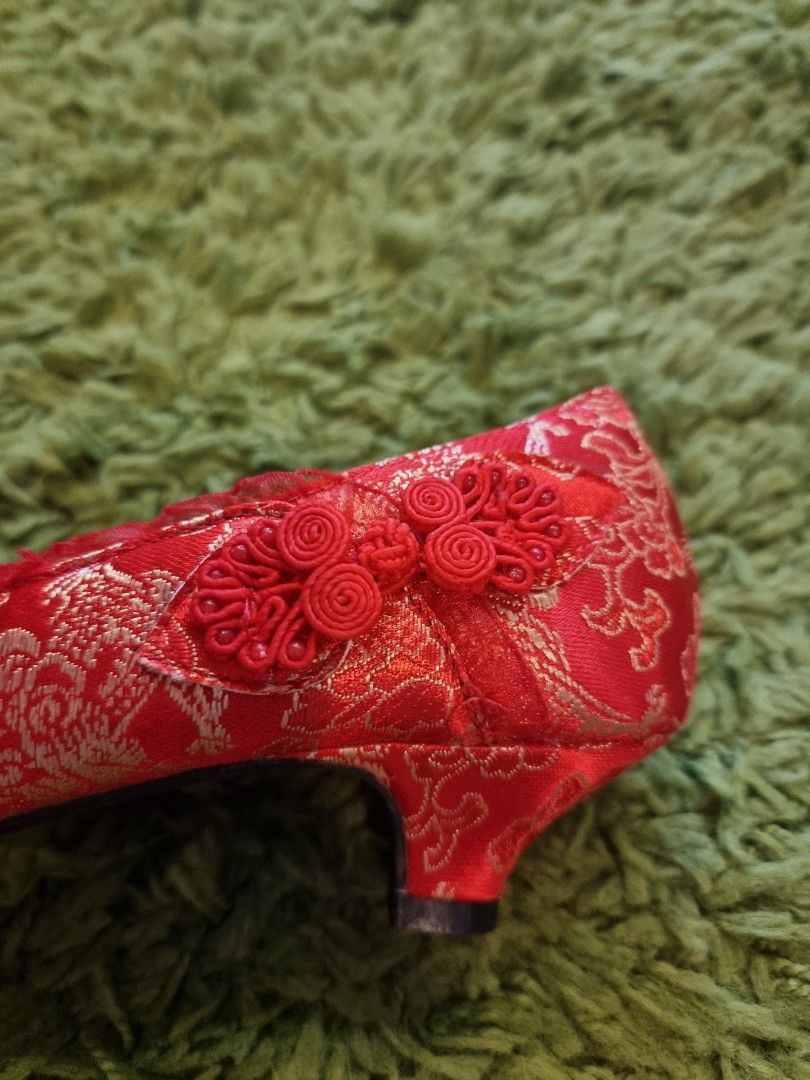 Red sales short heel