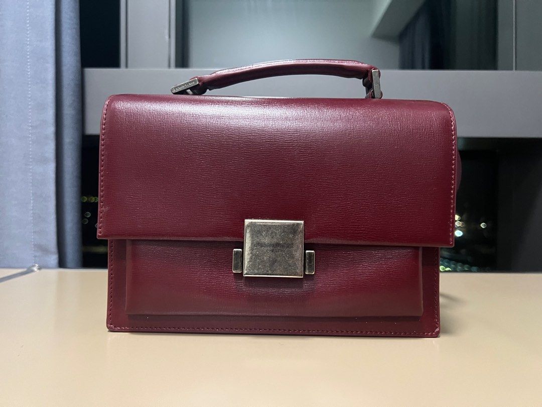 Medium bellechasse saint laurent top bag in black leather