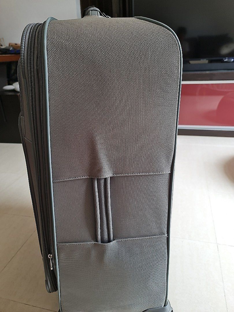 Samsonite 30 inches Luggage, Hobbies & Toys, Travel, Luggage on Carousell