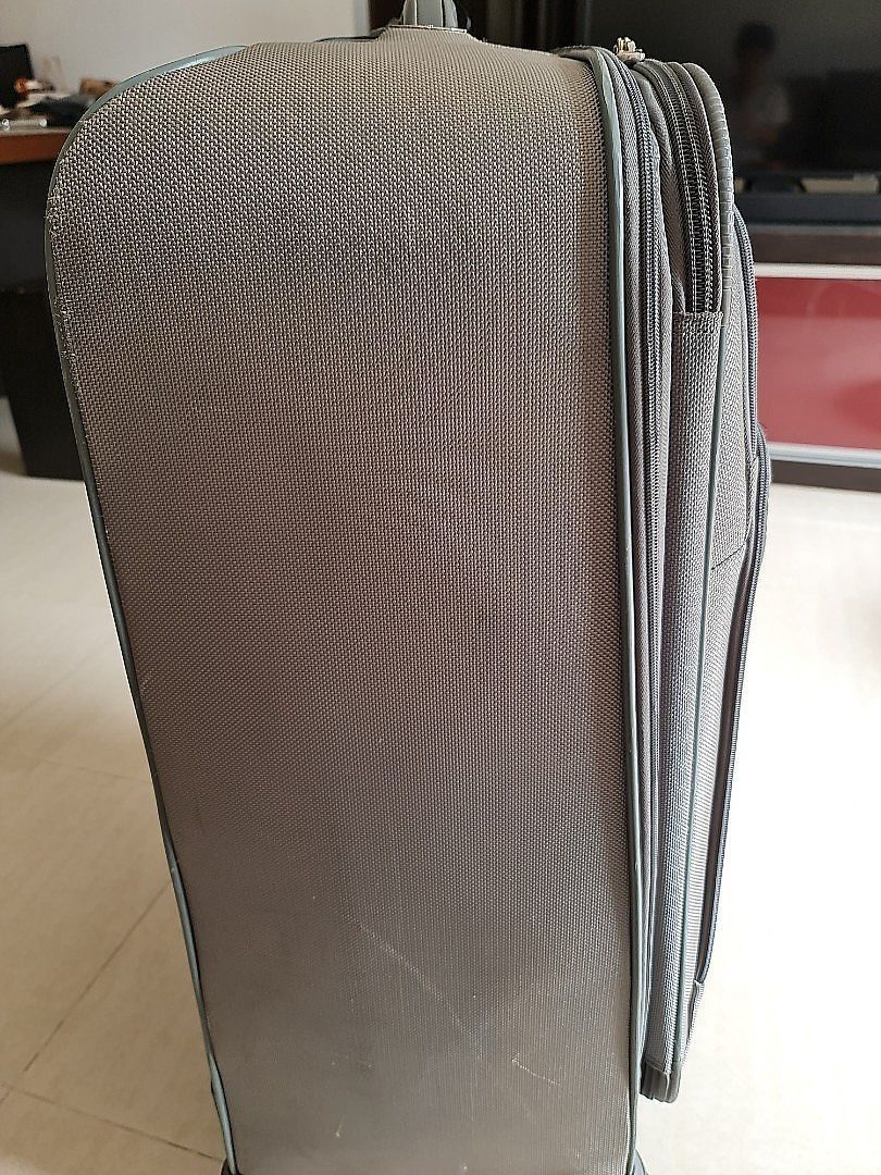 Samsonite 30 inches Luggage, Hobbies & Toys, Travel, Luggage on Carousell