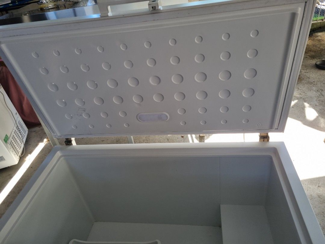 Sanden Chest Freezer 15.9 cu.ft. (NonInverter), TV & Home Appliances