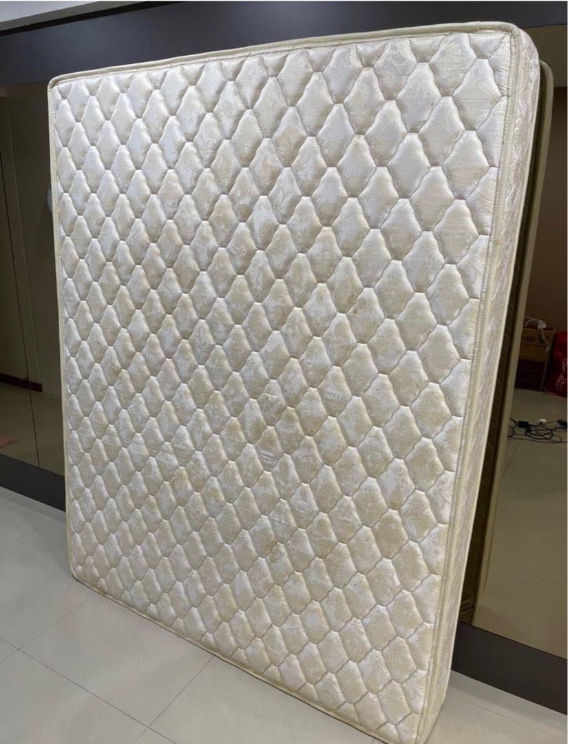 Seahorse Queen Size Mattress, Furniture & Home Living, Furniture, Bed