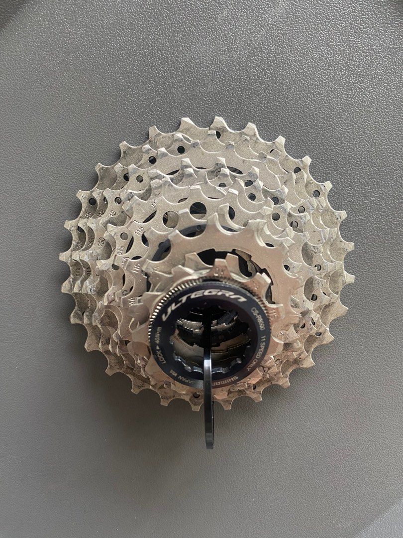 Shimano Ultegra CS R8000 11 speed Cassette 28T Sports Equipment