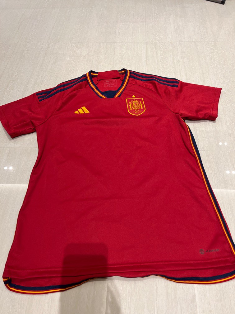 Spain authentic jersey, Men's Fashion, Activewear on Carousell