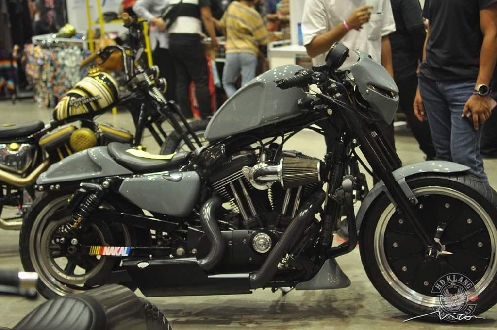Superlow hotsell 883 custom