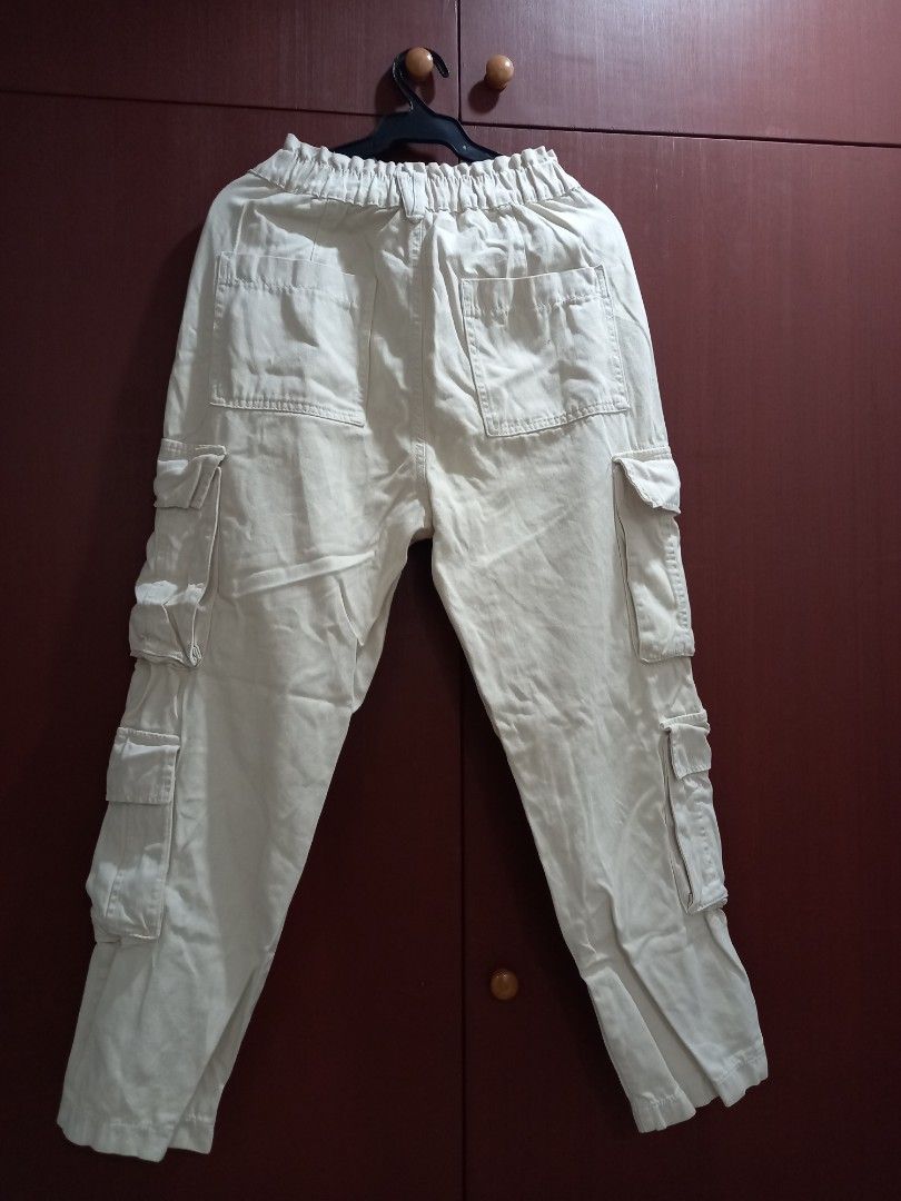 Stradivarius Cargo Pants, Women's Fashion, Bottoms, Other Bottoms on