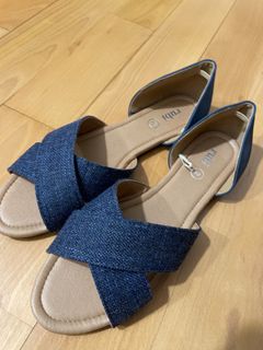 （分類：）位於 。 由 sadnessissad 提交（商品編號 1207120905，圖片 1）。簡介： 。