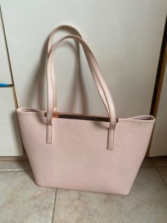 （分類：）位於 。 由 yannychann 提交（商品編號 1206955660，圖片 1）。簡介： 。