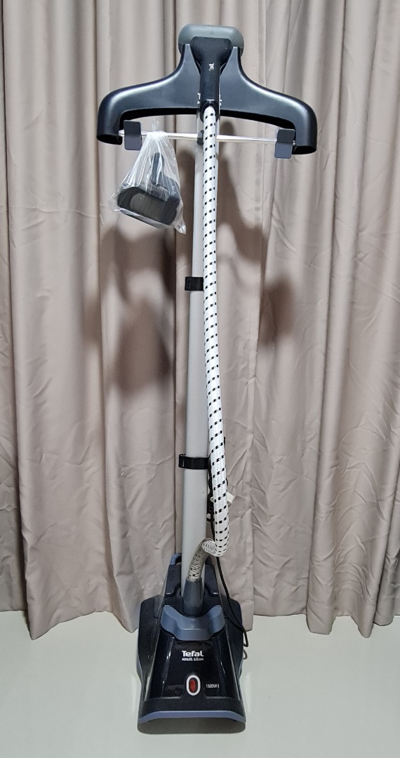 Tefal steamer iron, TV & Home Appliances, Irons & Steamers on Carousell