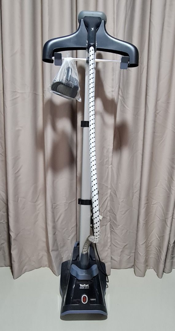 Tefal steamer iron, TV & Home Appliances, Irons & Steamers on Carousell