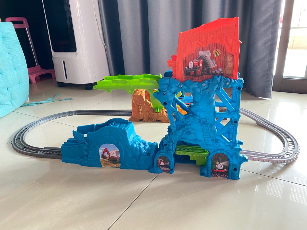 Trackmaster cave collapse top
