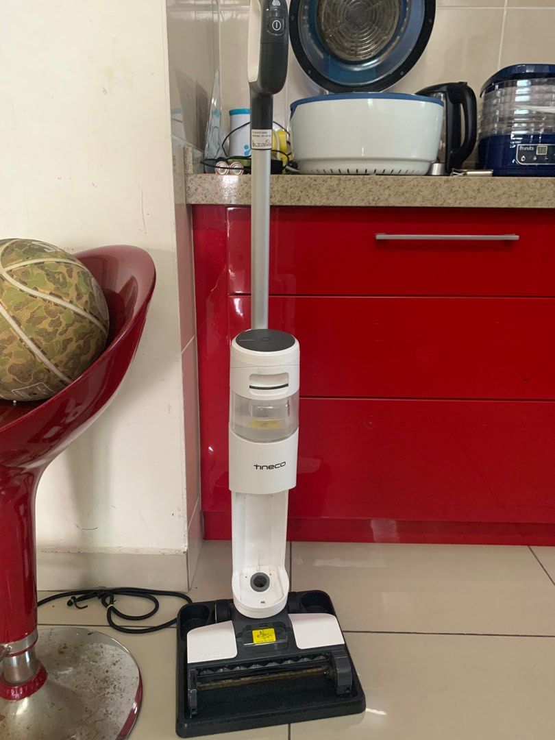 Tineco ifloor breeze, TV & Home Appliances, Vacuum Cleaner