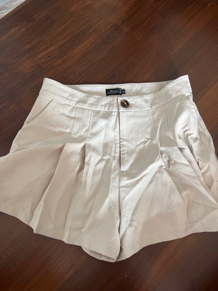 Pleated Short - Taupe