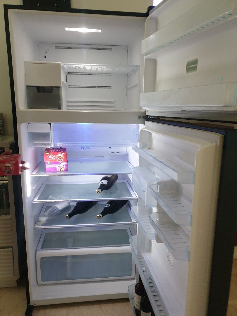 Toshiba sales fridge 660l