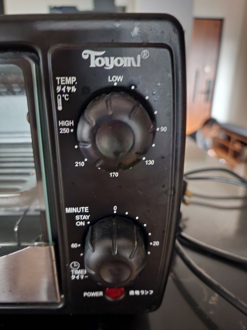 Toyomi toaster oven with faulty timer, TV & Home Appliances, Kitchen