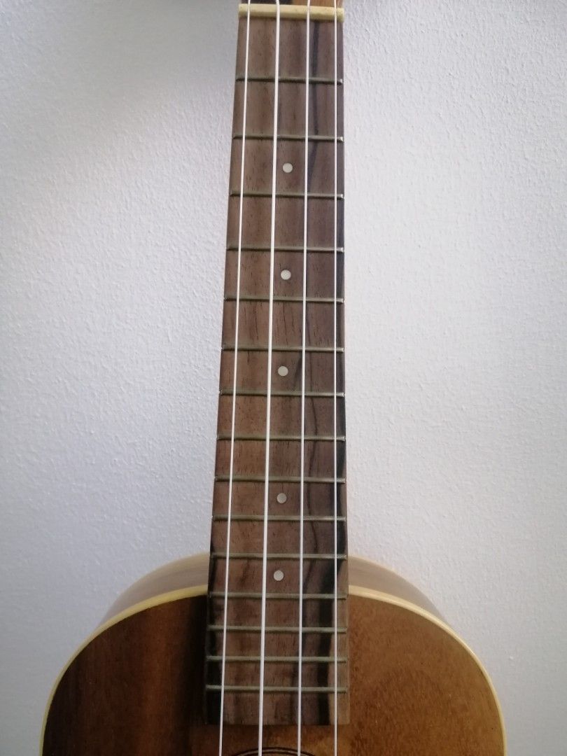 Ukulele Manila Concert Size, Hobbies & Toys, Music & Media, Musical