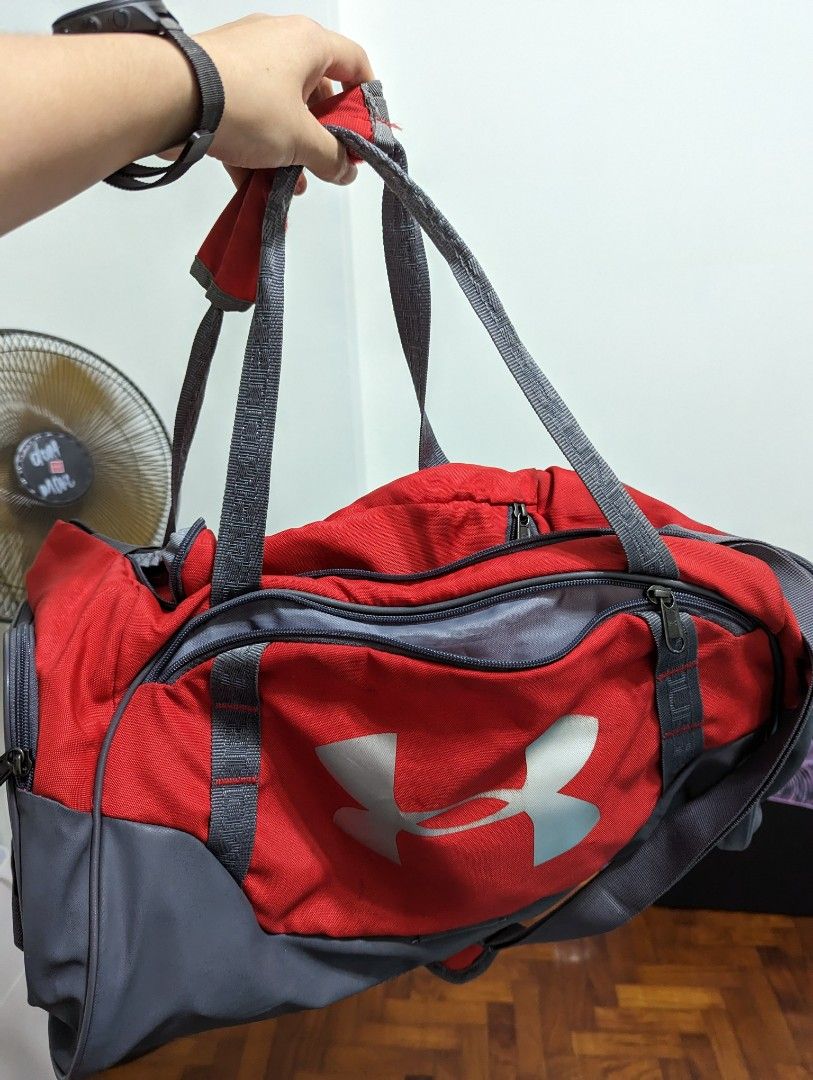 Under armour red duffle bag deals