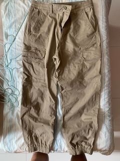 Uniqlo Cargo Joggers
