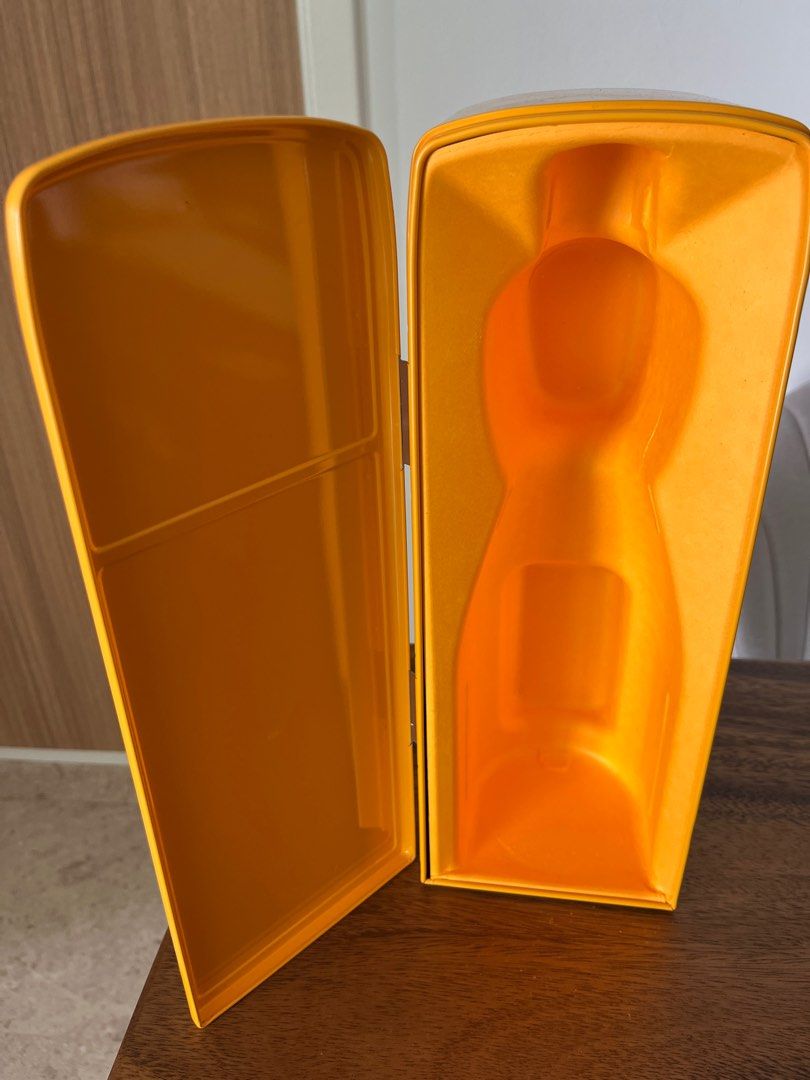 Veuve Clicquot x SMEG wine fridge figure. Keep bottle cold for up to 2