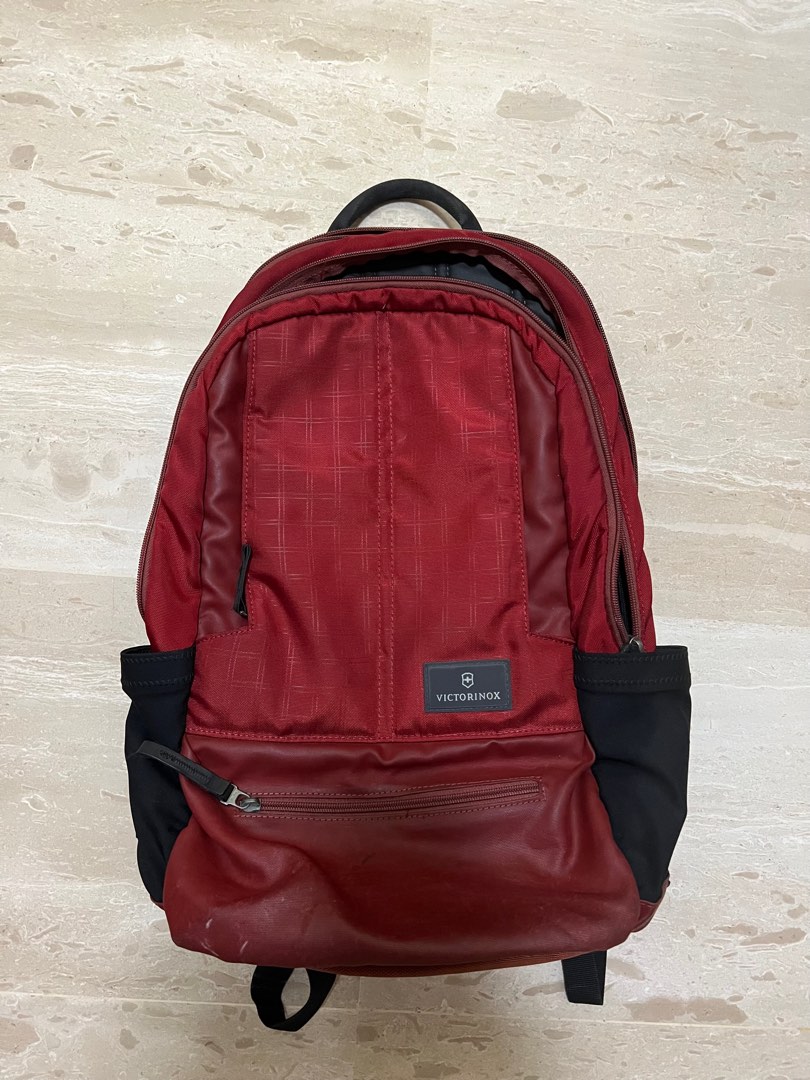 Victorinox Backpack, Men's Fashion, Bags, Backpacks on Carousell