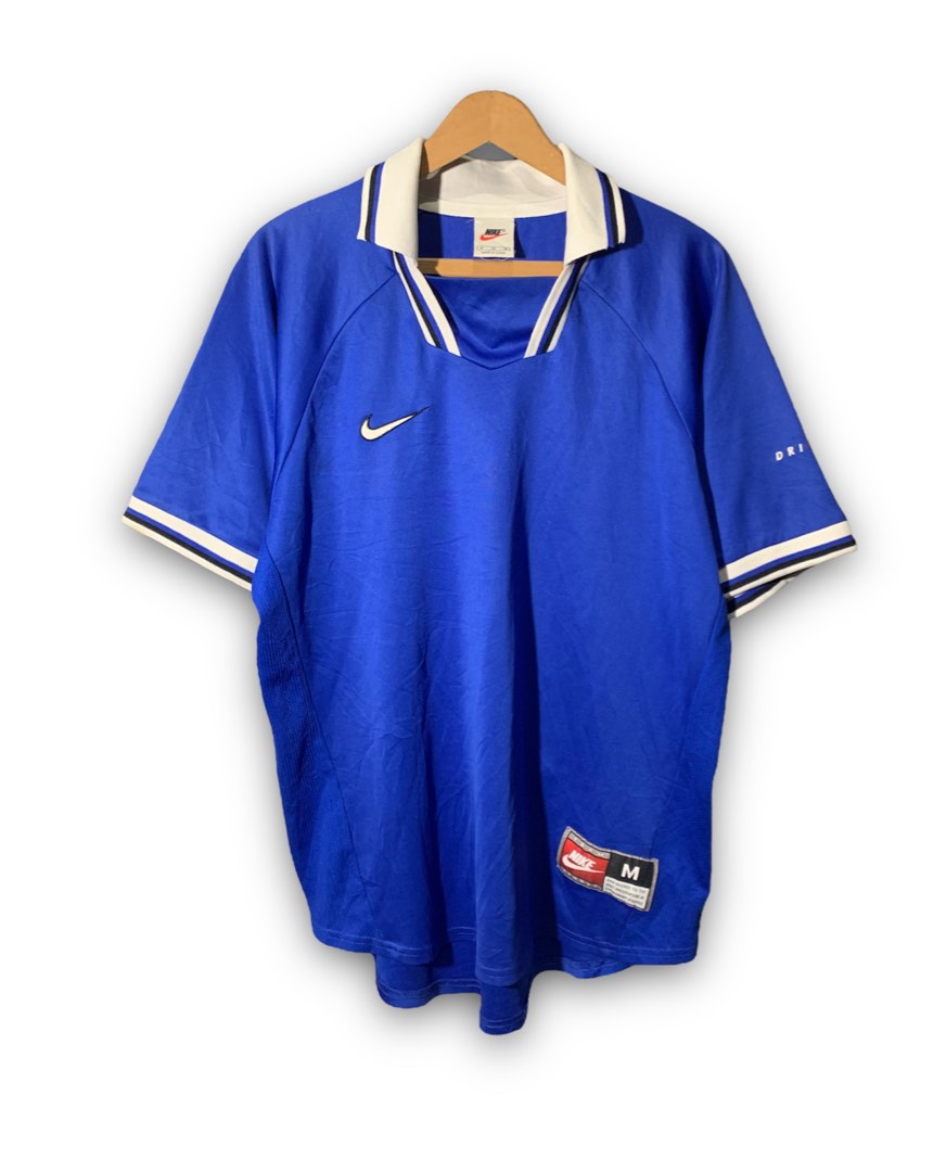 mens vintage nike clothing