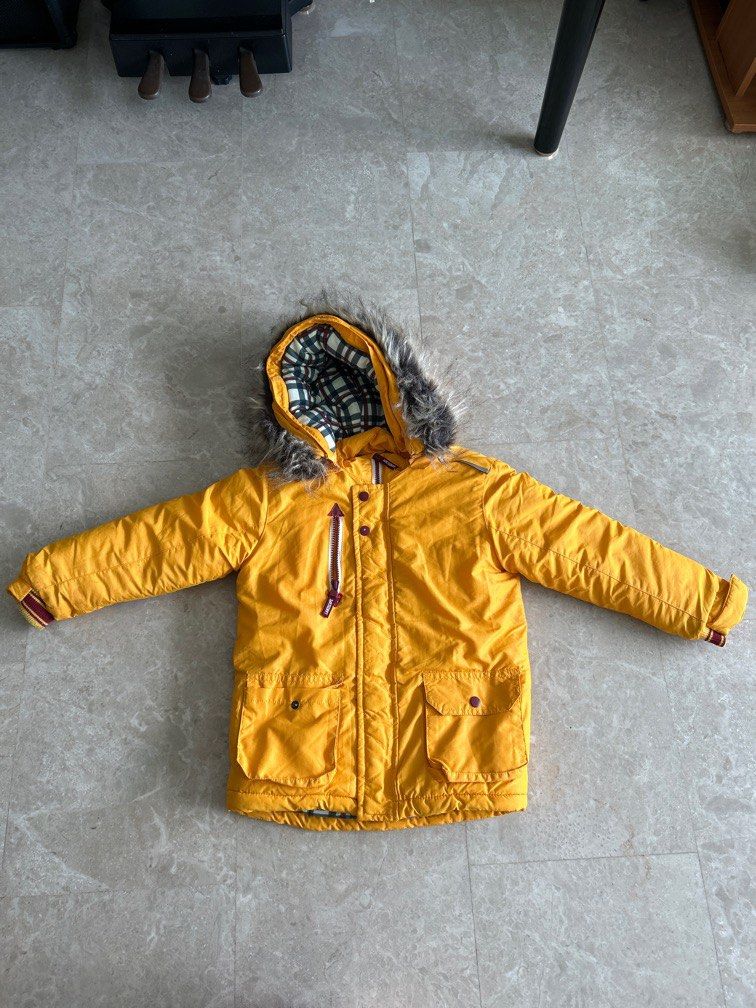 Winter Jacket (Category: Babies & Kids Fashion) located in Singapore. Submitted by sglife09 (Listing ID 1206962472, Image 1). Description: Like new, good condition. Used few times only. Very cute and functional jacket, good for 4-6 years old.