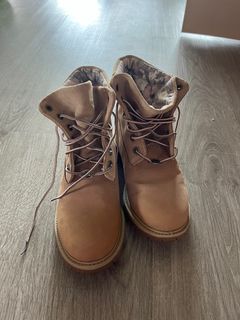 (Category: ) located in . Submitted by linosocks (Listing ID 1206970623, Image 1). Description: .