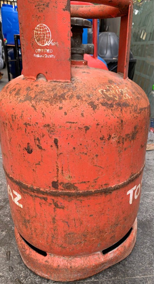 1 Unit Empty 11-KG LPG Tank (Category: Home Improvement Tools & Accessories) located in Marikina City. Submitted by twentyfoursevensale (Listing ID 1210644602, Image 3). Description: As is basis; price is per piece not lot Message only if you are a serious buyer PIOG; MOP: GCash or bank transfer .