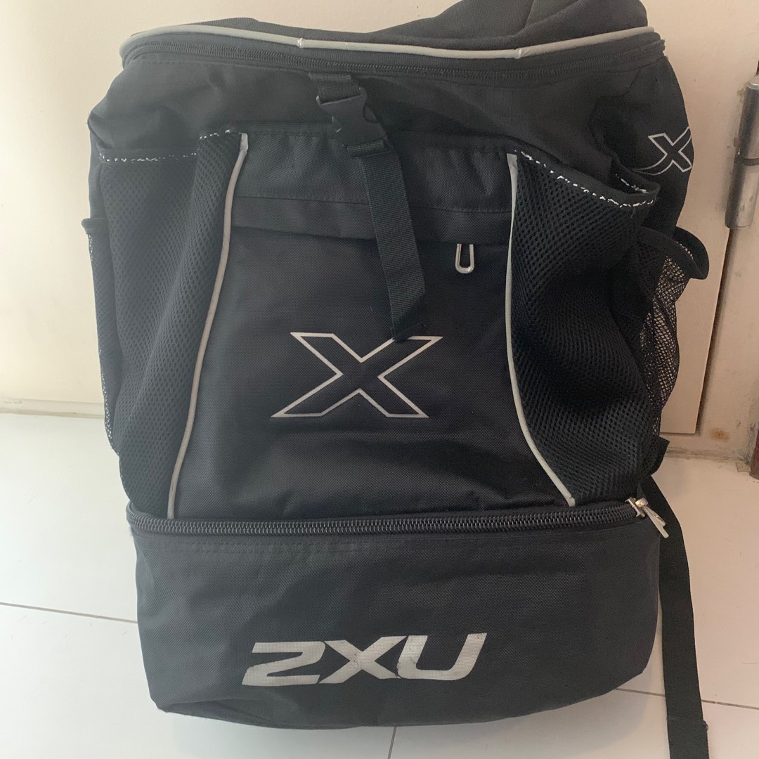2XU Triathlon Sports Backpack, Men's Fashion, Bags, Backpacks on Carousell