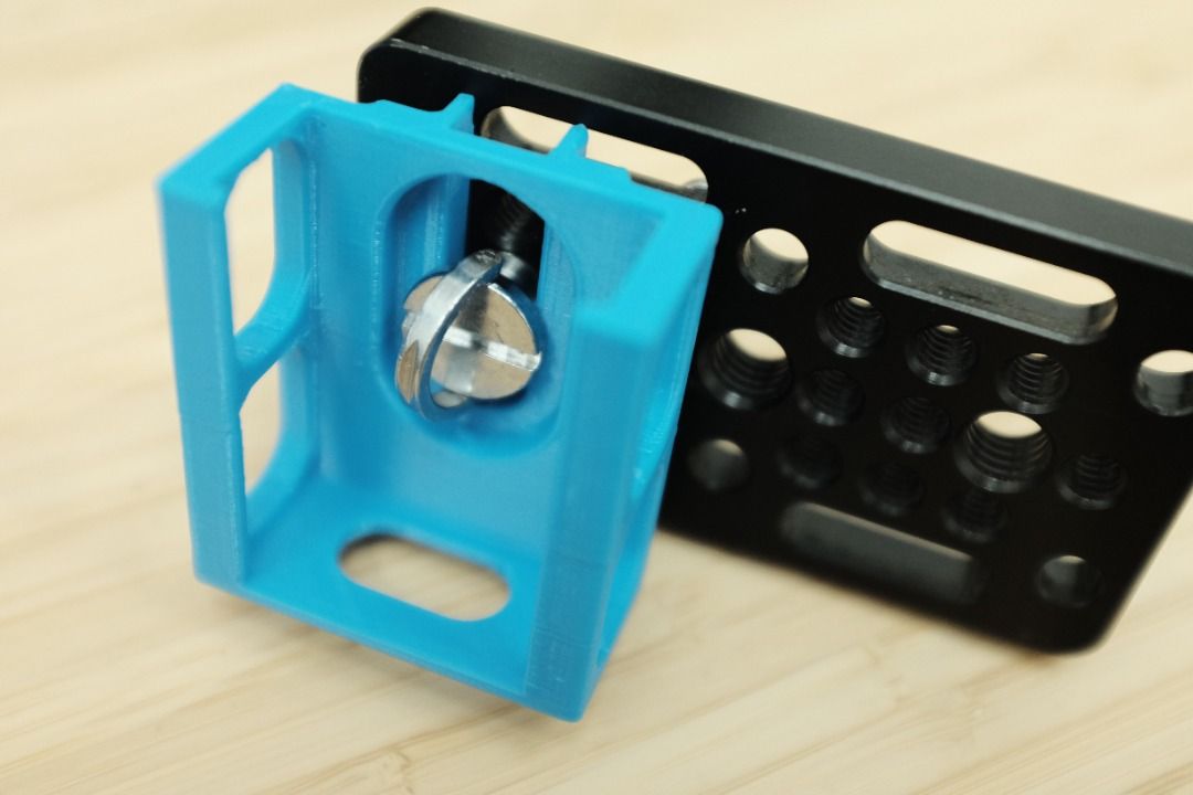 [3D printed] Mount Holder for Denecke JB1 Syncbox Timecode Generator