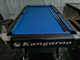 4X7 KANGAROO BILLIARD TABLE WITH COMPLETE SET